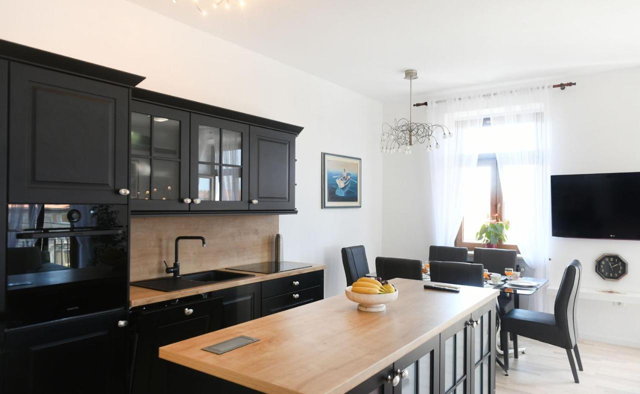 Divia Apartment Rijeka Exterior photo
