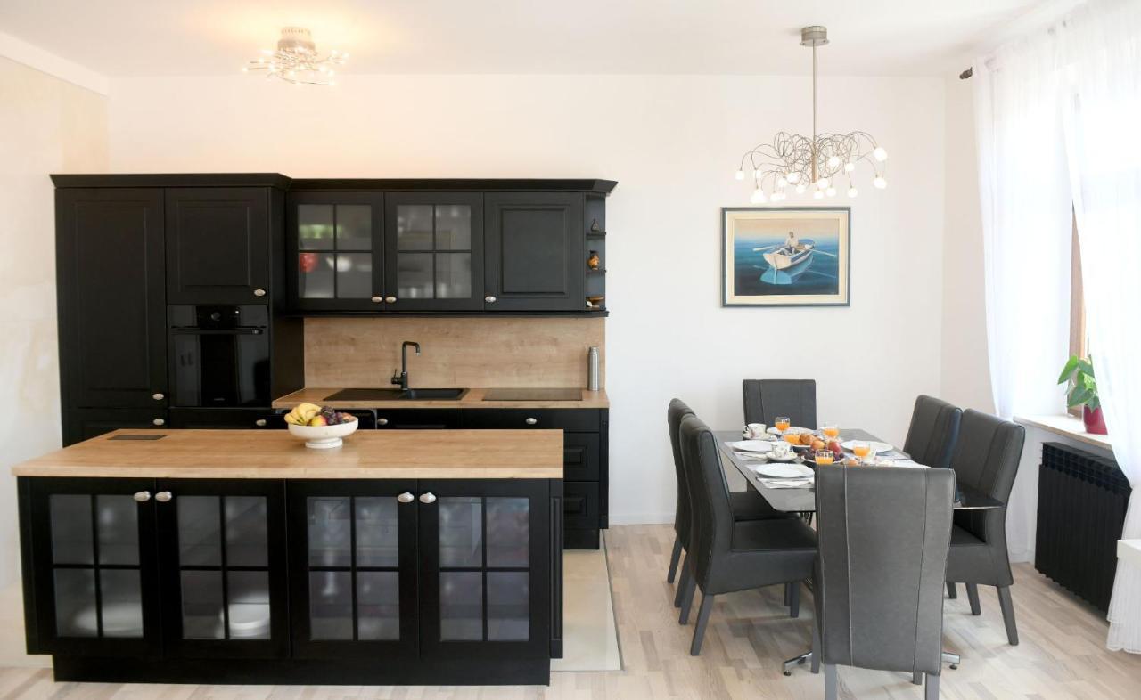 Divia Apartment Rijeka Exterior photo