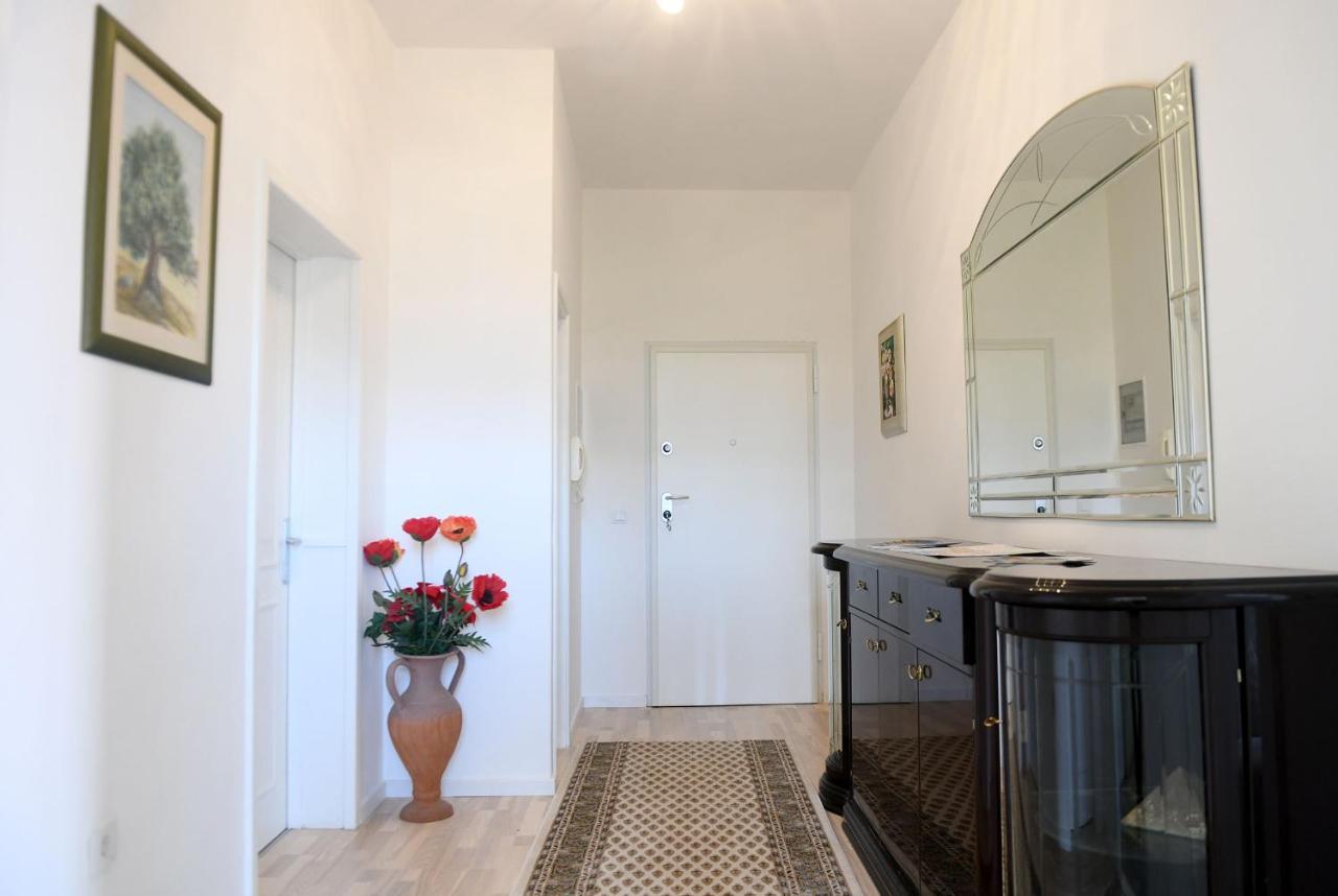 Divia Apartment Rijeka Exterior photo